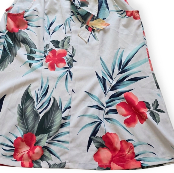 Tommy Bahama Women's Tank/Halter, Tropical Print, Size Medium - Picture 2 of 6